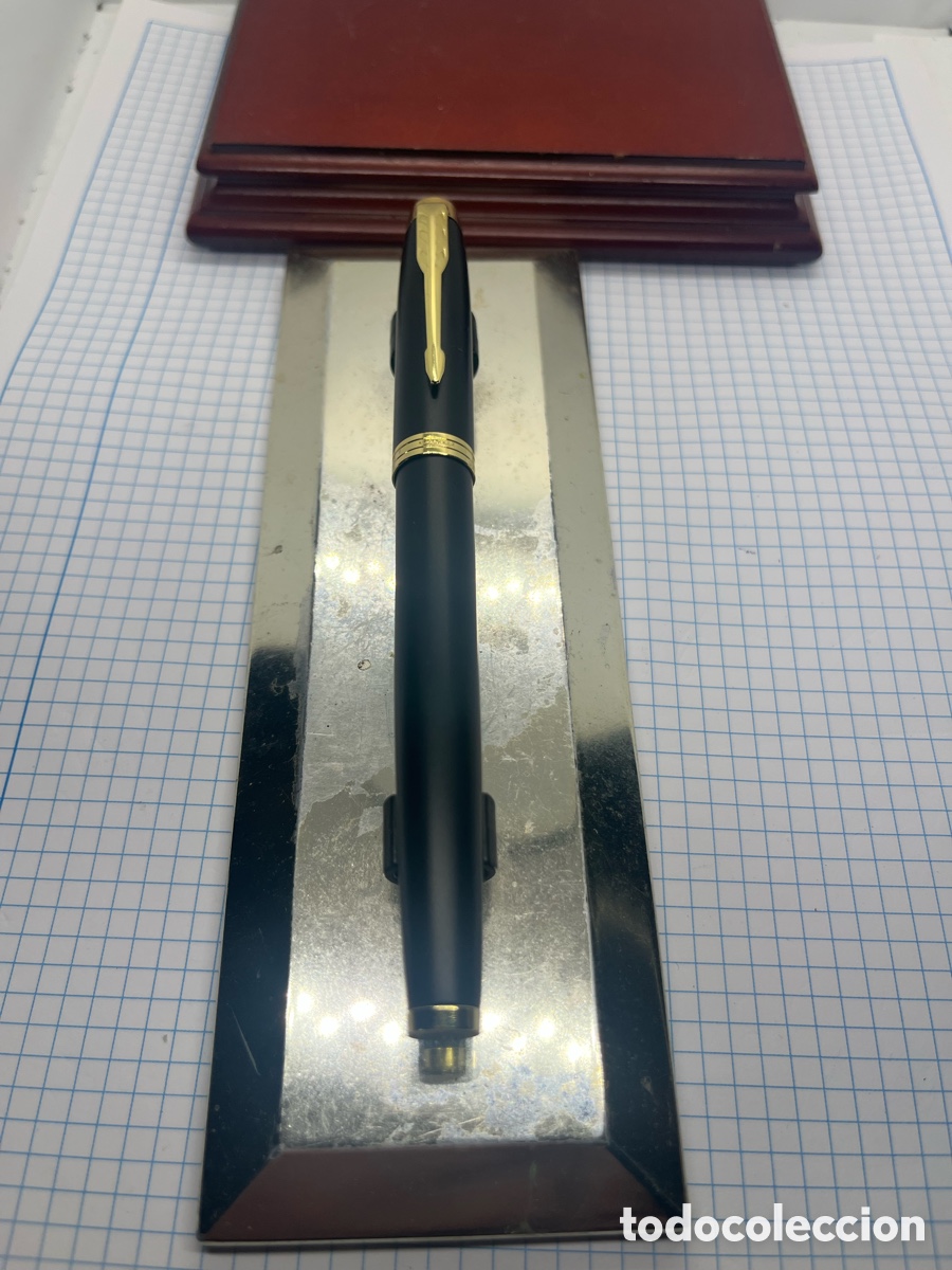 Plumas estilogr&aacute;ficas antiguas: PLUMA PARKER NEGRA Y DORADOS NUEVA