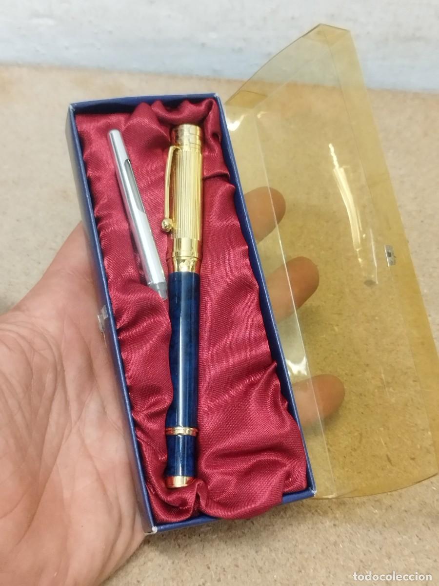 Plumas estilogr&aacute;ficas antiguas: Pluma estilogr&aacute;fica nueva sin probar en su caja.