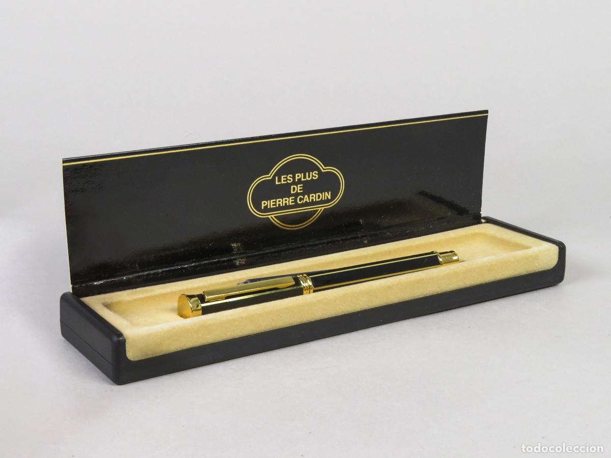 Plumas estilogr&aacute;ficas antiguas: Pluma Pierre Cardin con estuche original