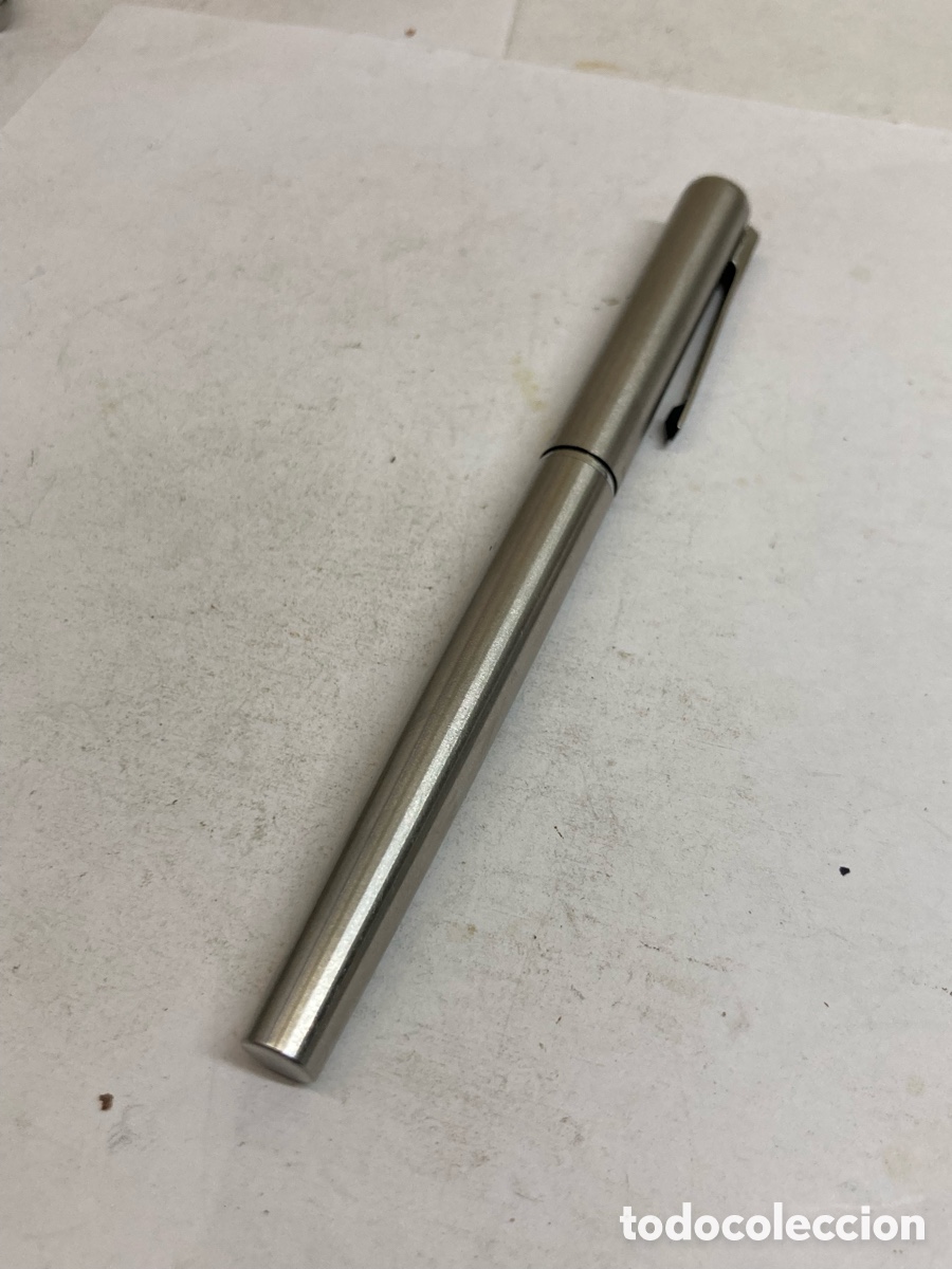 Plumas estilogr&aacute;ficas antiguas: Pluma Sheaffer cuerpo met&aacute;lico