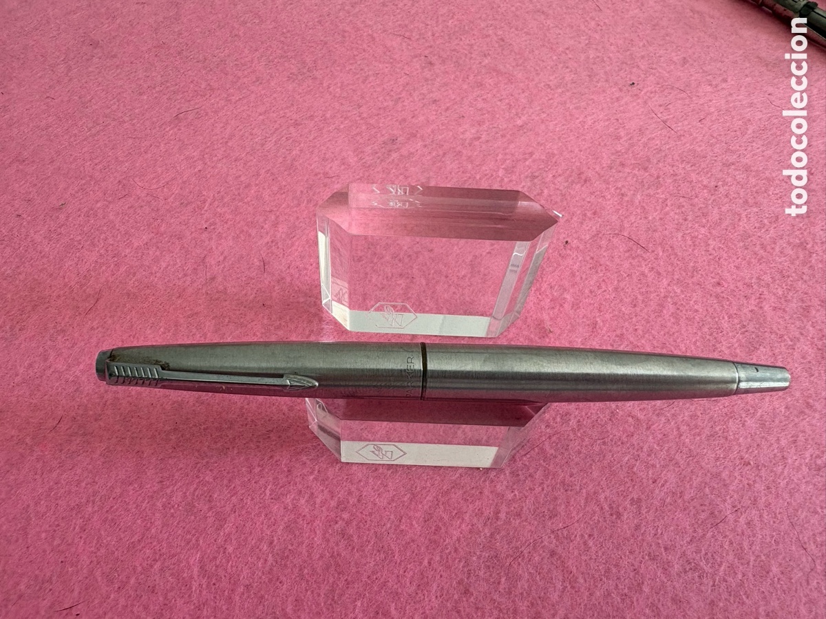 Plumas estilogr&aacute;ficas antiguas: Pluma estilogr&aacute;fica acero Parker 45 Flighter (A16)