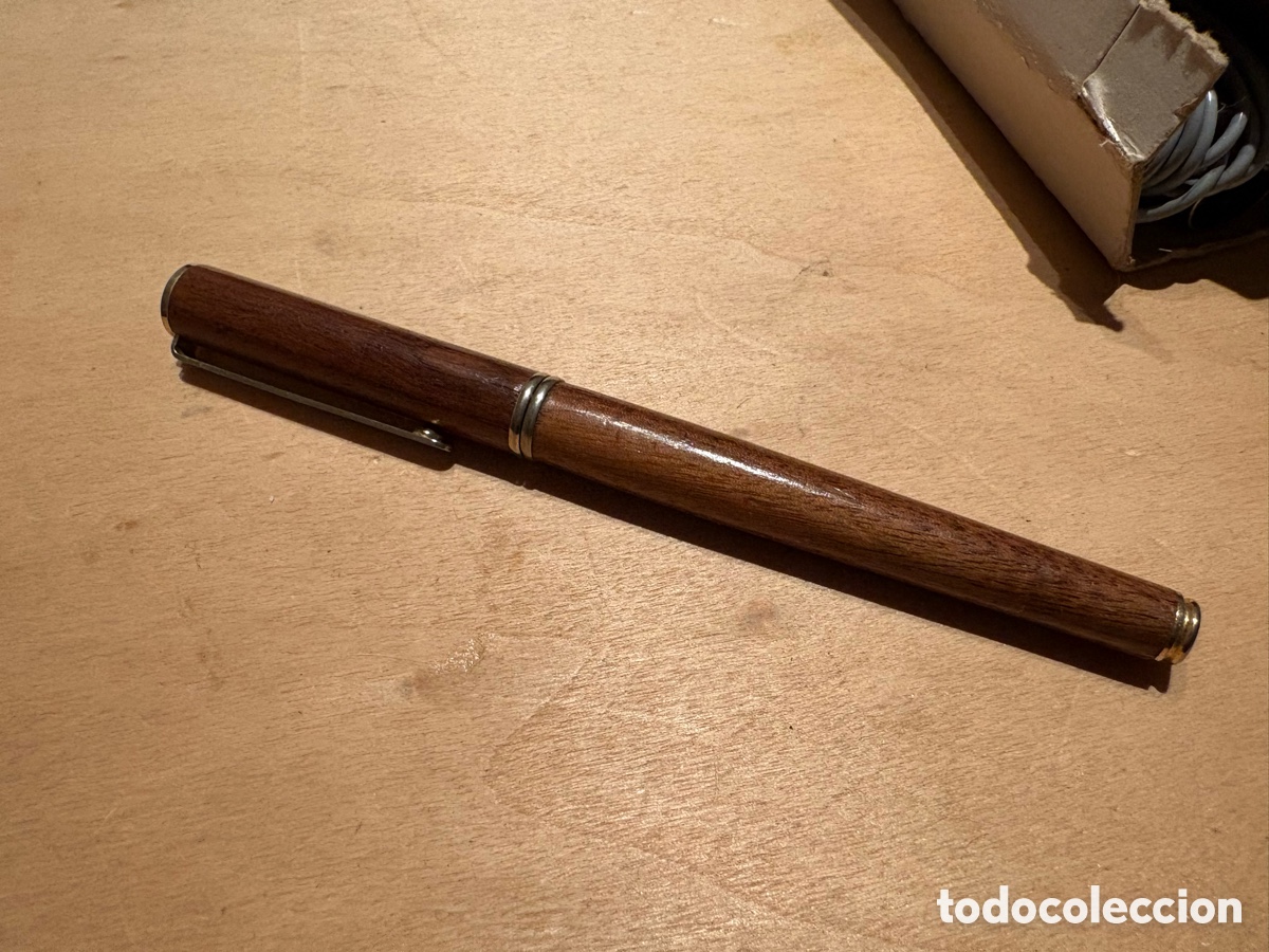 Plumas estilogr&aacute;ficas antiguas: Pluma de madera con punta de iridio. Excelente