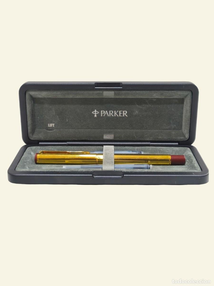 Plumas estilogr&aacute;ficas antiguas: Pluma estilogr&aacute;fica Parker Arrow/75 chapada en oro y lacada en burdeos, a&ntilde;os 80. Made in the UK