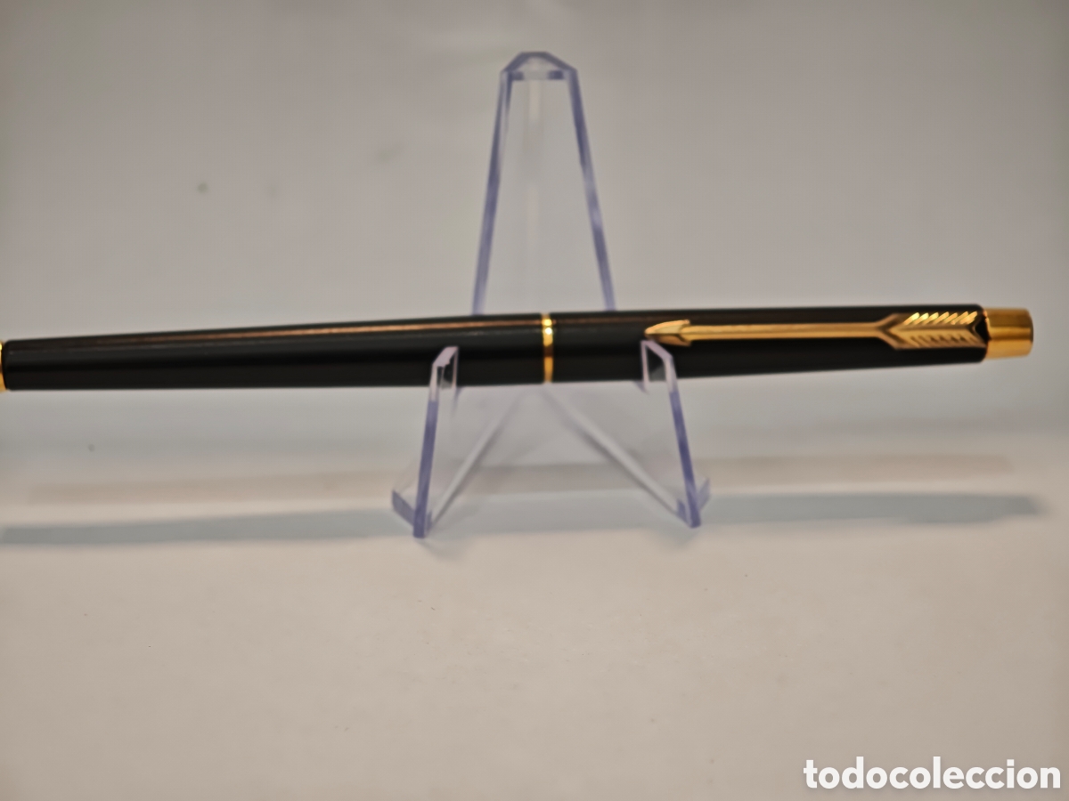 Plumas estilogr&aacute;ficas antiguas: Pluma Estilogr&aacute;fica Parker Classic Vintage Negro Mate y Dorado (A&ntilde;os 80)