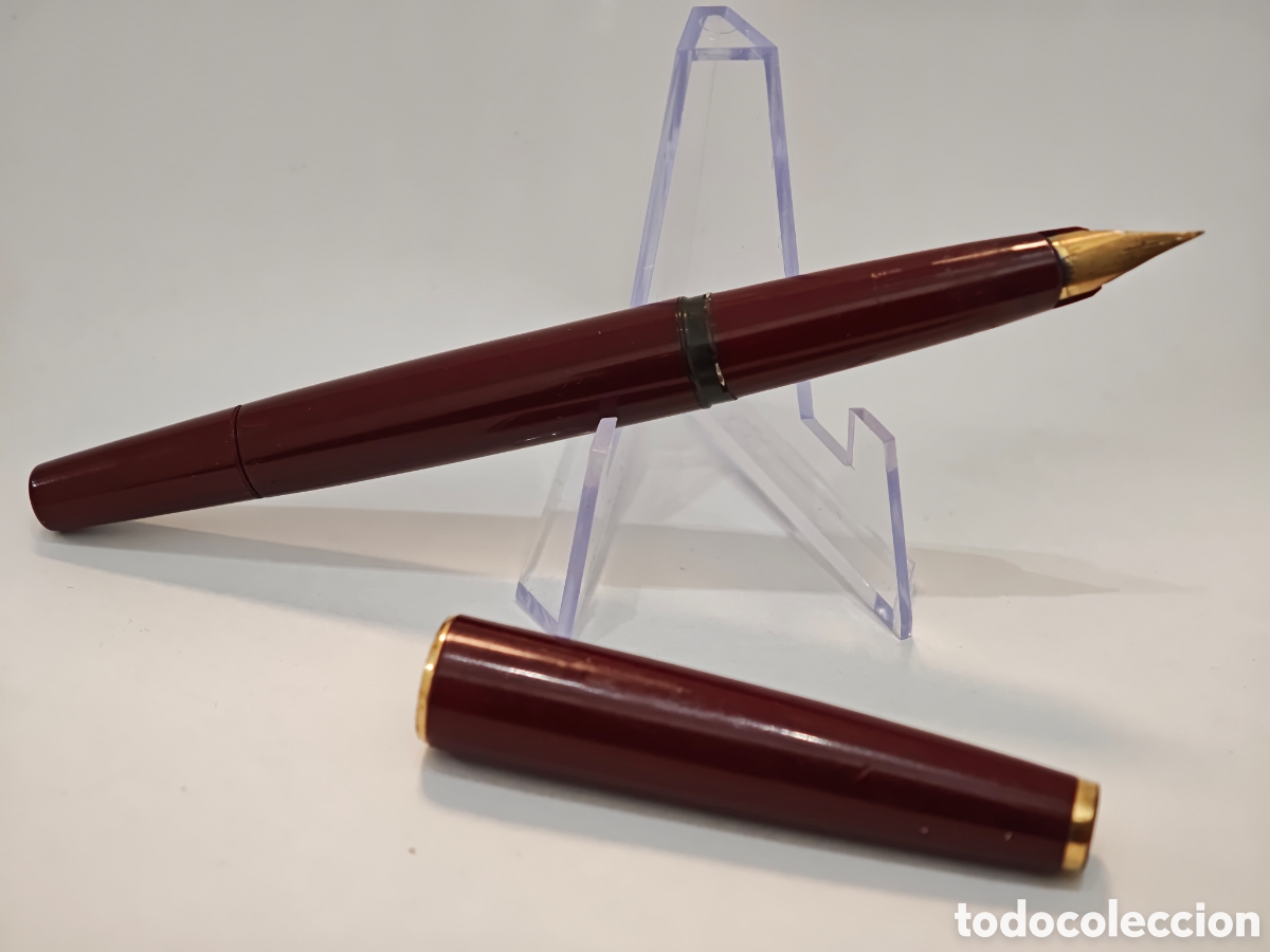 Plumas estilogr&aacute;ficas antiguas: Estilogr&aacute;fica MONTBLANC 221 Borgo&ntilde;a - Plum&iacute;n de ORO 14K (585) Vintage A&ntilde;os 70