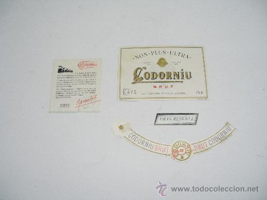 Etiquetas antiguas: ETIQUETA CAVA CODORNIU BRUT GRAN RESERVA . 12 X 8 CMS .