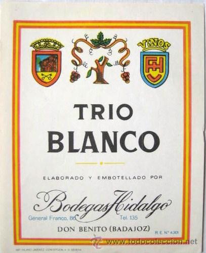 Etiquetas antiguas: ANTIGUA ETIQUETA DE VINO. TRIO BLANCO. DON BENITO. BADAJOZ. .. ENVIO INCLUIDO.
