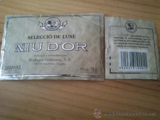 Etiquetas antiguas: Lote de las 2 Etiquetas Usadas de la botella de vino espumoso Niu D`Or seleccion de luxe.