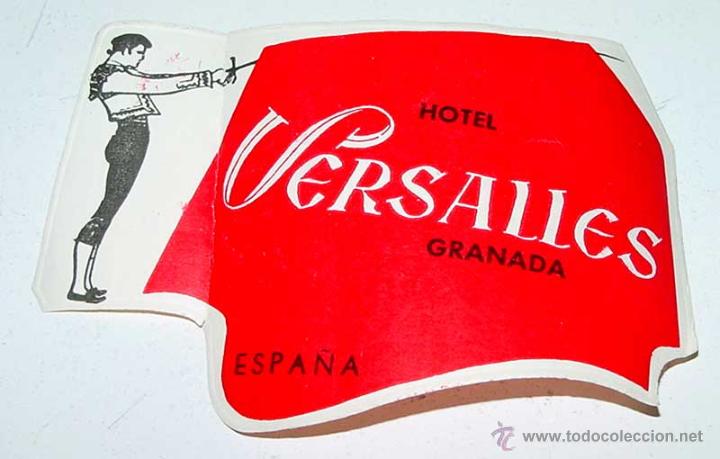 Etiquetas antiguas: ANTIGUA ETIQUETA PARA MALETA CON PUBLICIDAD DEL HOTEL VERSALLES DE GRANADA - TAMA&Ntilde;O POSTAL APROXIMAD