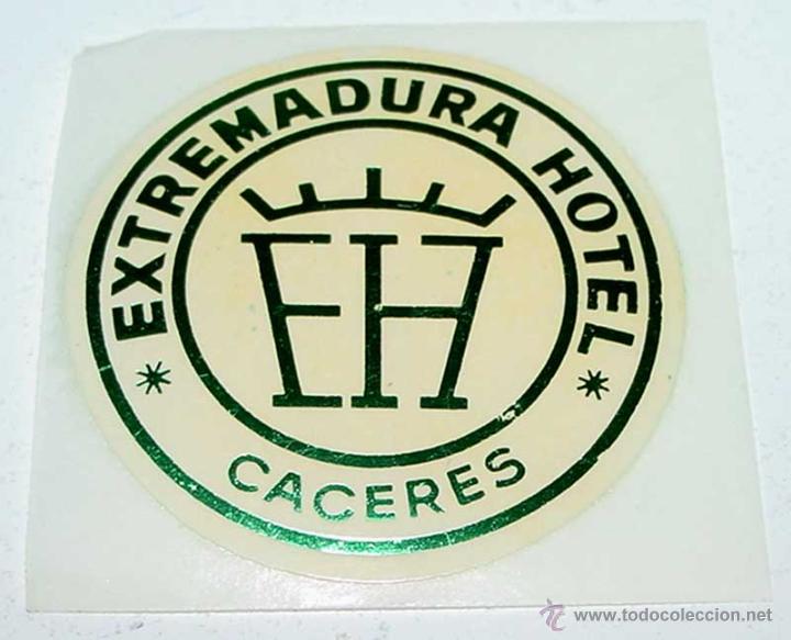Etiquetas antiguas: ANTIGUA ETIQUETA PARA MALETA CON PUBLICIDAD DEL EXTREMADURA DE CACERES - TAMA&Ntilde;O POSTAL APROXIMADAMEN