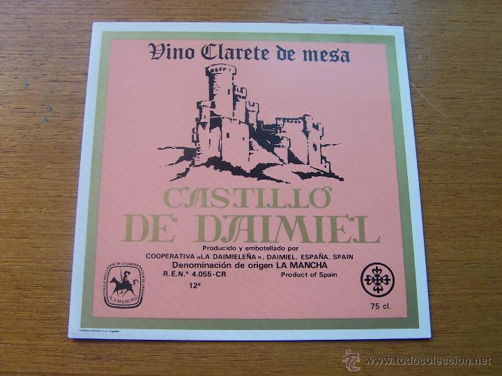 Alte Etiketten: CASTILLO DE DAIMIEL COOPERATIVA LA DAIMIELE&Ntilde;A CLARETE DE MESA. PERFECTA