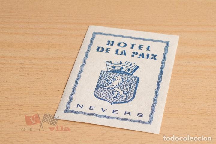Etiquetas antiguas: Etiqueta / Pegatina antigua para maleta - Hotel de la Paix - Nevers