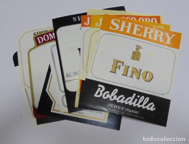 Old Labels: LOTE DE 10 ETIQUETAS DE VINOS Y LICORES. JEREZ. DIFERENTES. RARAS. VER FOTOS