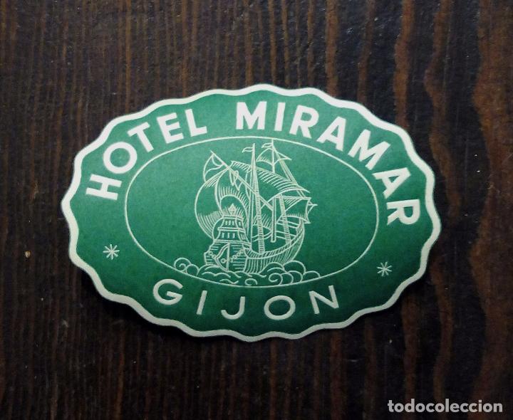 Etiquetas antiguas: ANTIGUA ETIQUETA - PEGATINA PARA MALETAS HOTEL MIRAMAR - GIJ&Oacute;N.