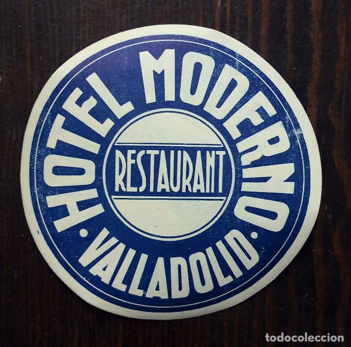 Etiquetas antiguas: ANTIGUA ETIQUETA - PEGATINA PARA MALETAS HOTEL MODERNO - VALLADOLID.