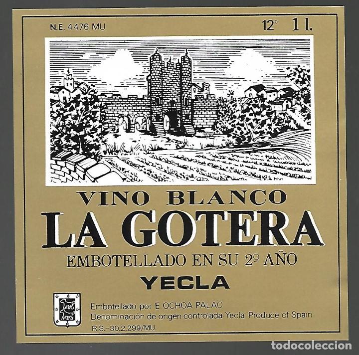 Etiquetas antiguas: ETIQUETA VINO BLANCO LA GOTERA 2&ordm; A&Ntilde;O, YECLA, A&Ntilde;OS 80. SIN PEGAR, IMPECABLE.
