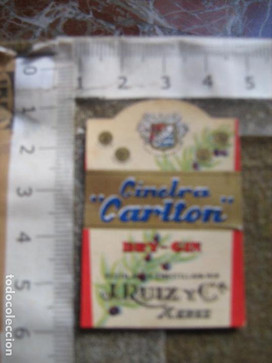 Etiquetas antiguas: ETIQUETA PEQUE&Ntilde;A PARA BOTELLIN GINEBRA CARLTON - J. RUIZ Y C&ordf; JEREZ DE LA FRONTERA
