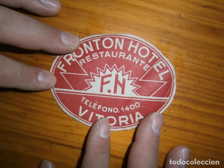 Etiquetas antiguas: preciosa etiqueta ,,fronton hotel restaurante vitoria,,a&ntilde;os 50 60