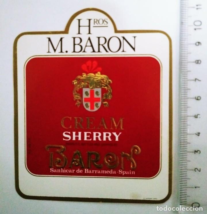 &Eacute;tiquettes anciennes: ETIQUETA DE VINO CREAM SHERRY BARON. HROS. M. BARON. SANL&Uacute;CAR DE BARRAMEDA ROJA RELIEVE.
