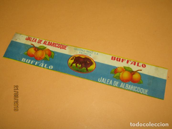 Etiquetas antiguas: Antigua Etiqueta Bote Jalea Albaricoque de BUFFALO de Celestino Trigo S.A. en Valencia - A&ntilde;o 1950s.