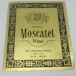 Moscatell Wine por concesión especial. Andorra. Etiqueta de 12x10cm