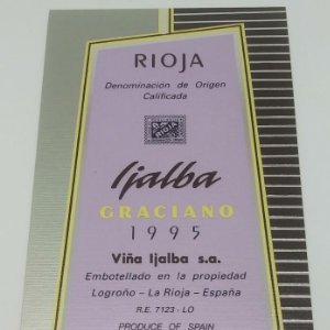 Ijalba. Graciano 1995. Viña Ijalba. Logroño. La Rioja. Etiqueta impecable nunca usada 14,5x7,9cm