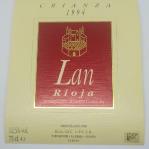 Lan. Crianza 1994. Rioja. Bodegas Lan. Fuenmayor. La Rioja. Etiquetas de muestra. impecable