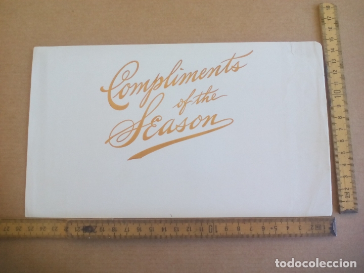 Etiquetas antiguas: COMPLIMENTS OF THE SEASON. ANTIGUA ETIQUETA DE CAJA DE PUROS CIGARROS Cigar Box Label VITOLA