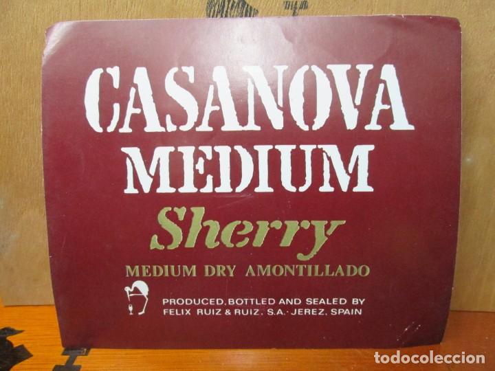 Old Labels: ANTIGUA ETIQUETA, CASANOVA MEDIUM SHERRY AMONTILLADO