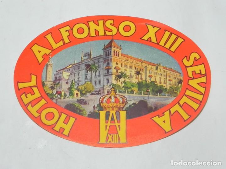 Etiquetas antiguas: ETIQUETA PARA MALETA, HOTEL ALFONSO XIII SEVILLA, LUGGAGE LABEL. MIDE 13 X 9 CMS.