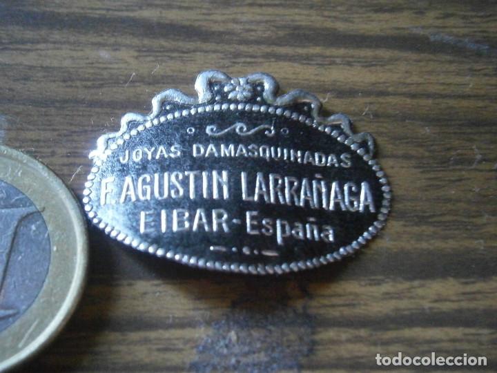 Etiquetas antiguas: preciosa etiqueta&iexcl;&iexcl;de una vieja imprenta,a&ntilde;os 30,40,JOYAS DAMASQUINADAS&iexcl;AGUSTIN LARRA&Ntilde;AGA