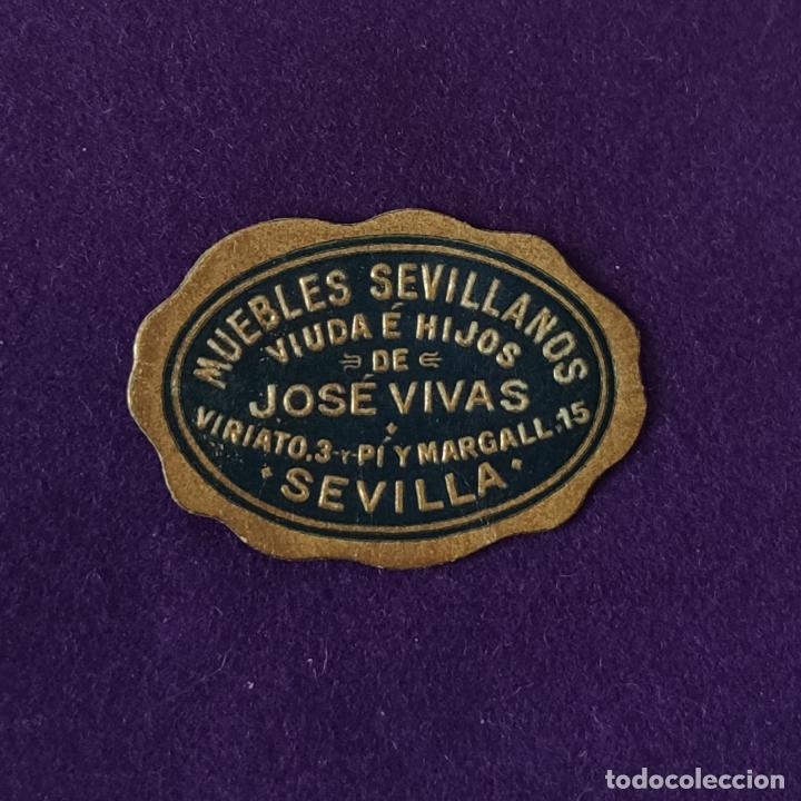 Etiquetas antiguas: ETIQUETA DE MUEBLES SEVILLANOS VIUDA E HIJOS DE JOSE VIVAS. ORIGINAL DE EPOCA. SEVILLA. 1920-40.
