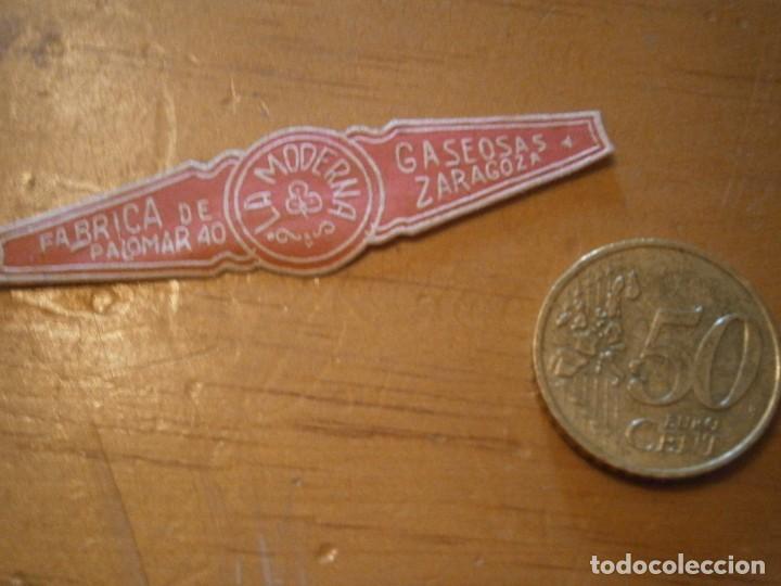 Etiquetas antiguas: ETIQUETA DE ZARAGOZA A&Ntilde;OS 30/40. LA MODERNA, GASEOSAS