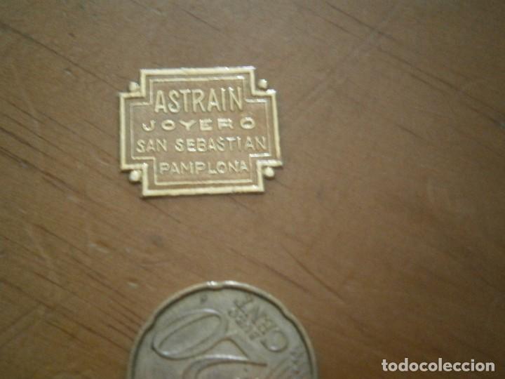 Etiquetas antiguas: ETIQUETA DE A&Ntilde;OS 30/40. ASTRAIN JOYERO SAN SEBASTIAN PAMPLONA