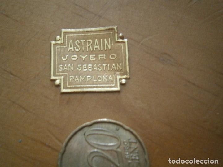 Etiquetas antiguas: ETIQUETA DE A&Ntilde;OS 30/40. ASTRIAN JOYERO SAN SEBASTIAN PAMPLONA