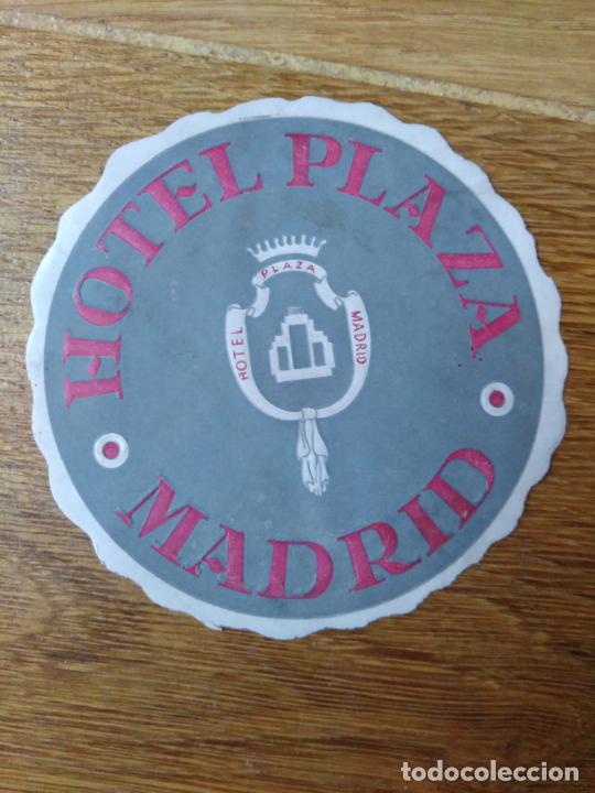 Etiquetas antiguas: Etiqueta para maletas del hotel Plaza de Madrid