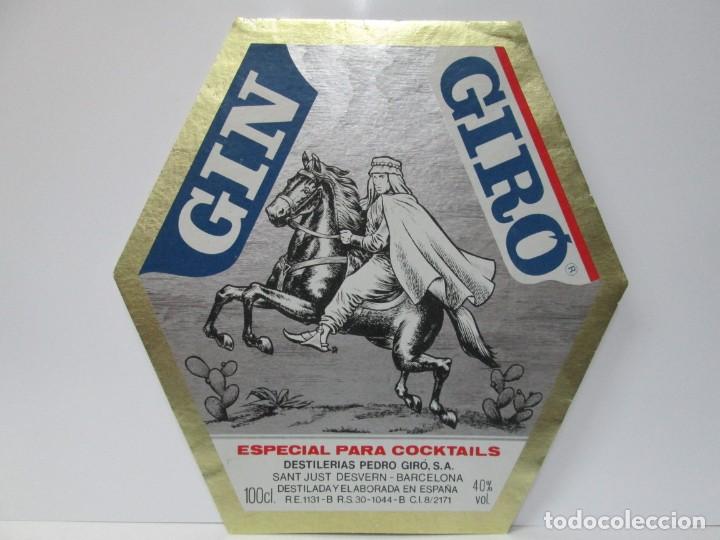 Etiquetas antiguas: ANTIGUA ETIQUETA, GIN GIRO