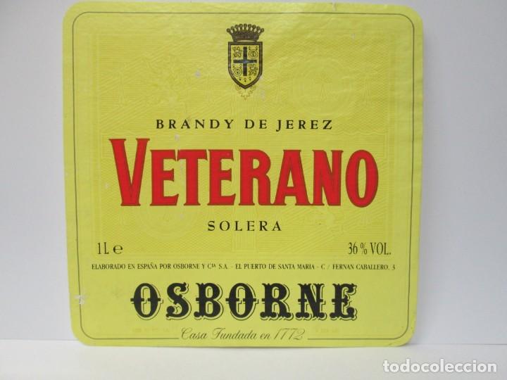 Etiquetas antiguas: ANTIGUA ETIQUETA BRANDY CO&Ntilde;AC, VETERANO 2 ETIQUETAS