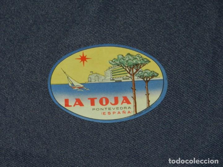 Etiquetas antiguas: ETIQUETA DE HOTEL - LA TOJA PONTEVEDRA 9X6,5CM, BUEN ESTADO