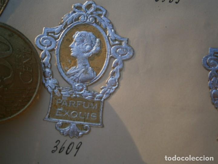 Etiquetas antiguas: ETIQUETA PUBLICITARIA A&Ntilde;OS 40/50, PARFUM EXQUIS