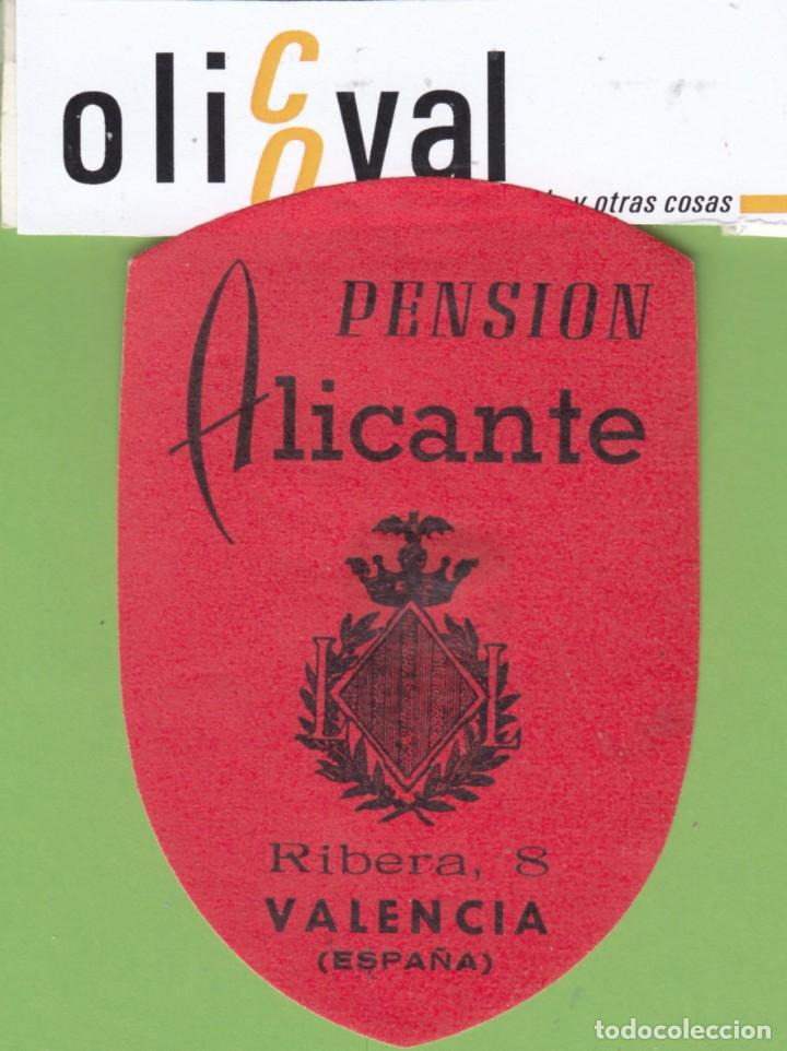 Etiquetas antiguas: ETIQUETA HOTEL PESION ALICANTE VALENCIA TROQUEL 88X55 MM PEQUE&Ntilde;O RASTRO DE CHANELA. EH3146