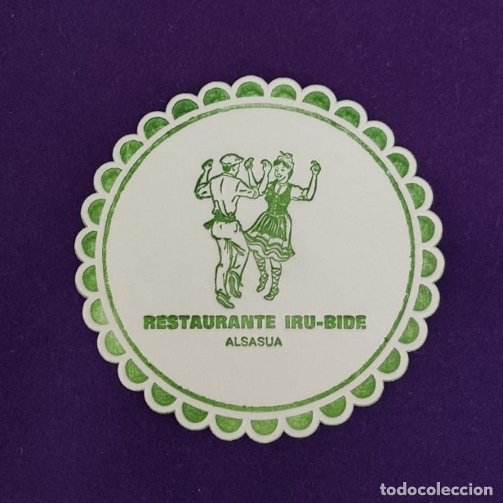 Etiquetas antiguas: POSAVASOS DE ALSASUA (NAVARRA). RESTAURANTE IRU BIDE. - Foto 1