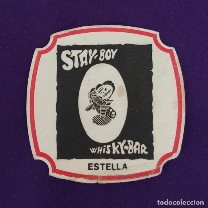 Etiquetas antiguas: POSAVASOS DE ESTELLA (NAVARRA). STAY BOY WHISKY BAR.