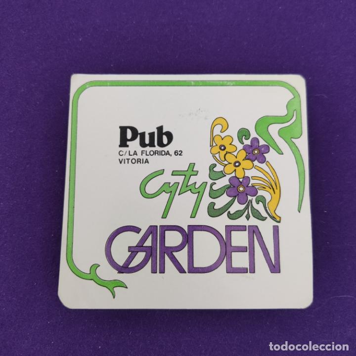Alte Etiketten: POSAVASOS DE VITORIA (ALAVA). PUB CYTY GARDEN