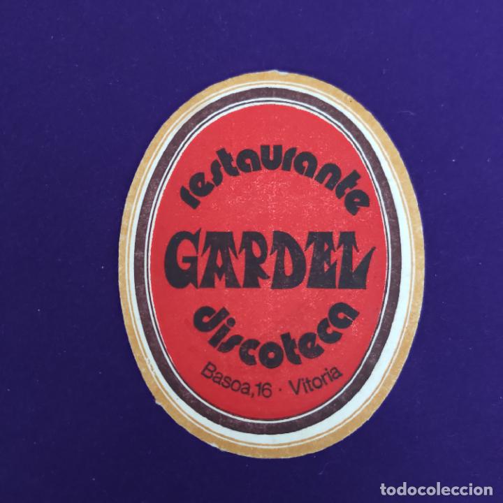 Alte Etiketten: POSAVASOS DE VITORIA (ALAVA). RESTAURANTE GARDEL.