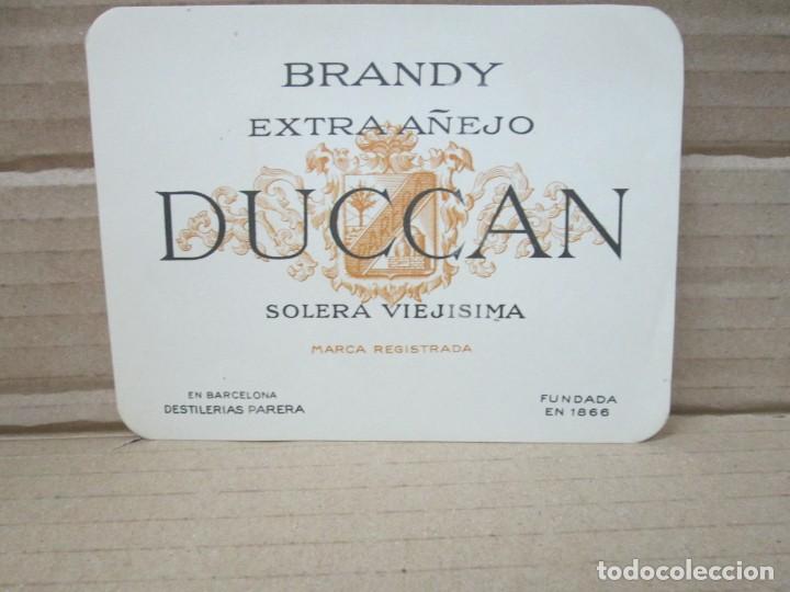 Etiquetas antiguas: ANTIGUA ETIQUETA ,BRANDY A&Ntilde;EJO DUCCAN