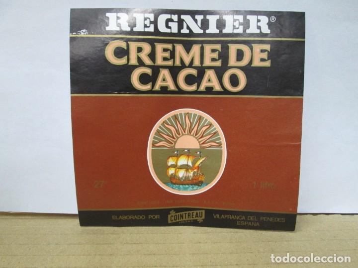 Etiquetas antiguas: ANTIGUA ETIQUETA BRANDY CO&Ntilde;AC,REGNIER CREME DE CACAO