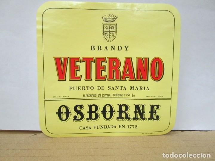 Etiquetas antiguas: ANTIGUA ETIQUETA BRANDY CO&Ntilde;AC, VETERANO