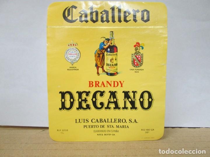 Etiquetas antiguas: ANTIGUA ETIQUETA BRANDY CO&Ntilde;AC, CABALLERO DECANO