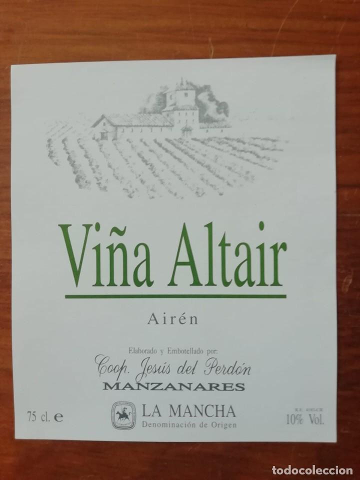 Old Labels: VI&Ntilde;A ALTAIR BLANCO COOPERATIVA NUESTRO PADRE JESUS DEL PERDON MANZANARES (CIUDAD REAL) PERFECTA